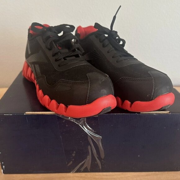 Reebok Men's 7.5 M Black & Red Zig Pulse Work Athletic Slip Free Sneaker Shoes - Picture 6 of 7